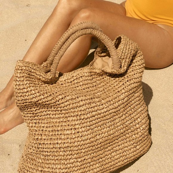 NWT Fallon & Royce Mel Woven Straw Tote in 'Natural' - Picture 4 of 15
